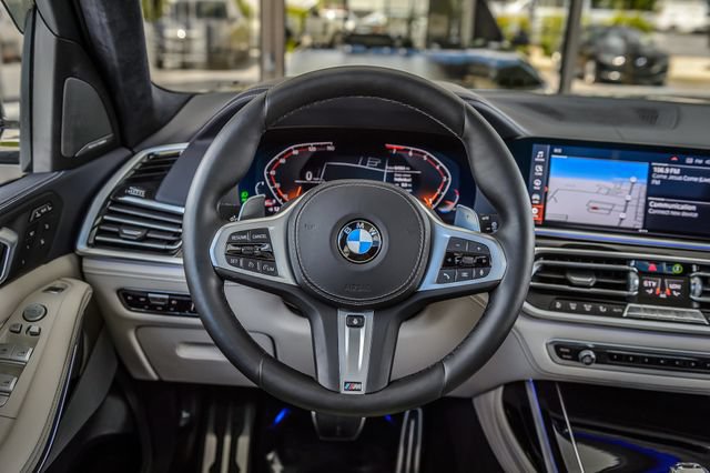 Used 2020 BMW X7 xDrive40i w/ M Sport Package AWD/4WD image 27