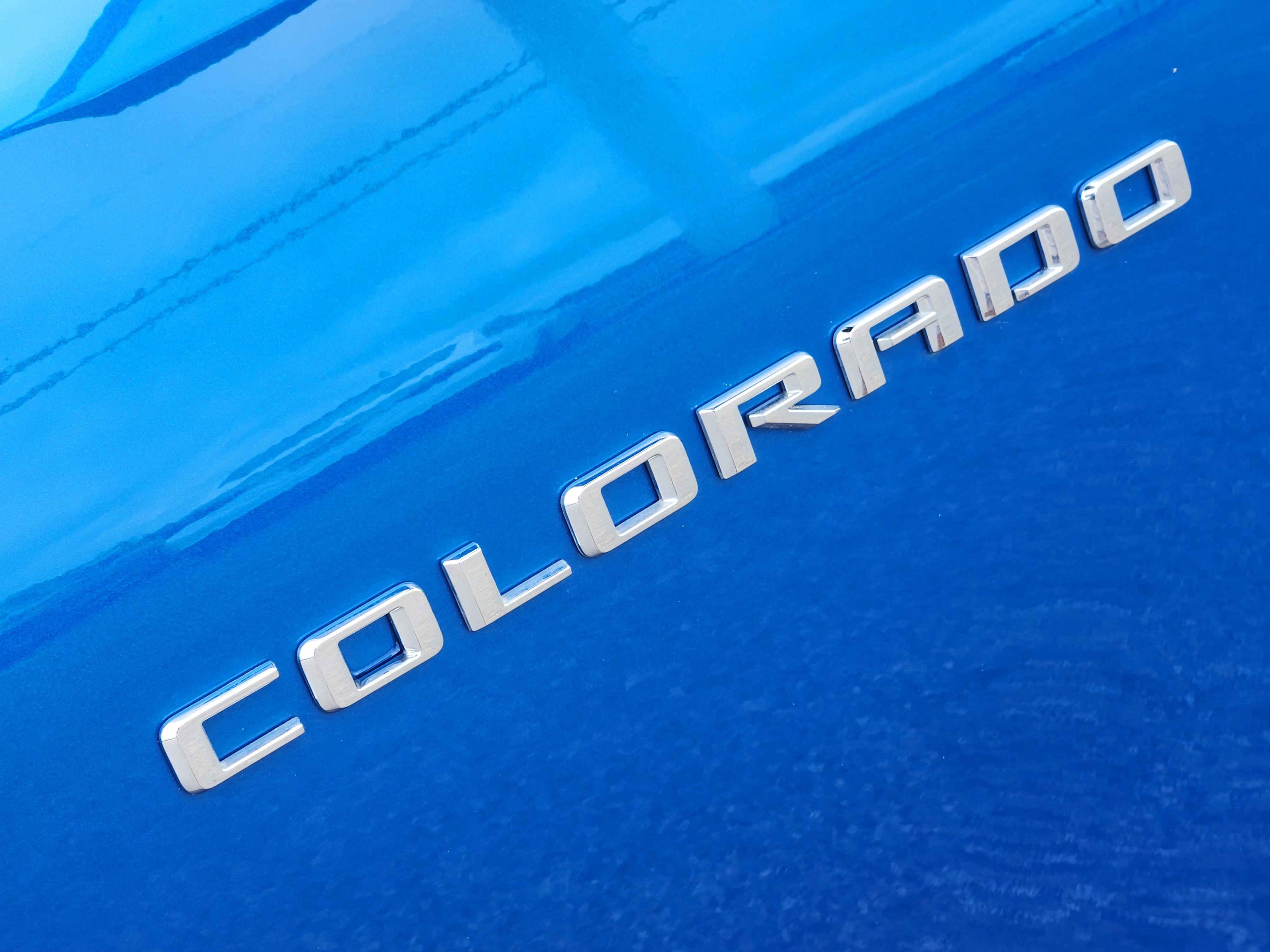 Used 2024 Chevrolet Colorado LT w/ LT Convenience Package II RWD image 12