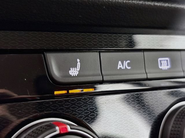 Certified 2025 Volkswagen Taos S AWD/4WD image 21
