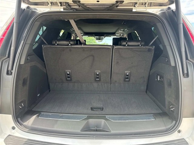 Used 2024 Cadillac Escalade Premium Luxury Platinum w/ Heavy-Duty Trailer Package image 12