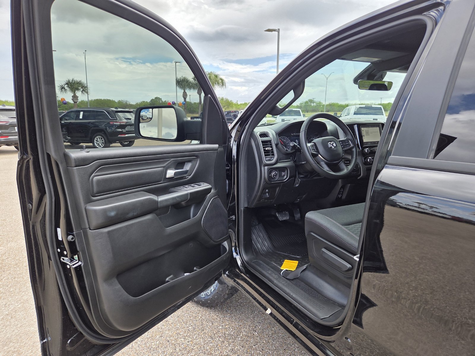 New 2026 RAM 1500 Warlock AWD/4WD image 13
