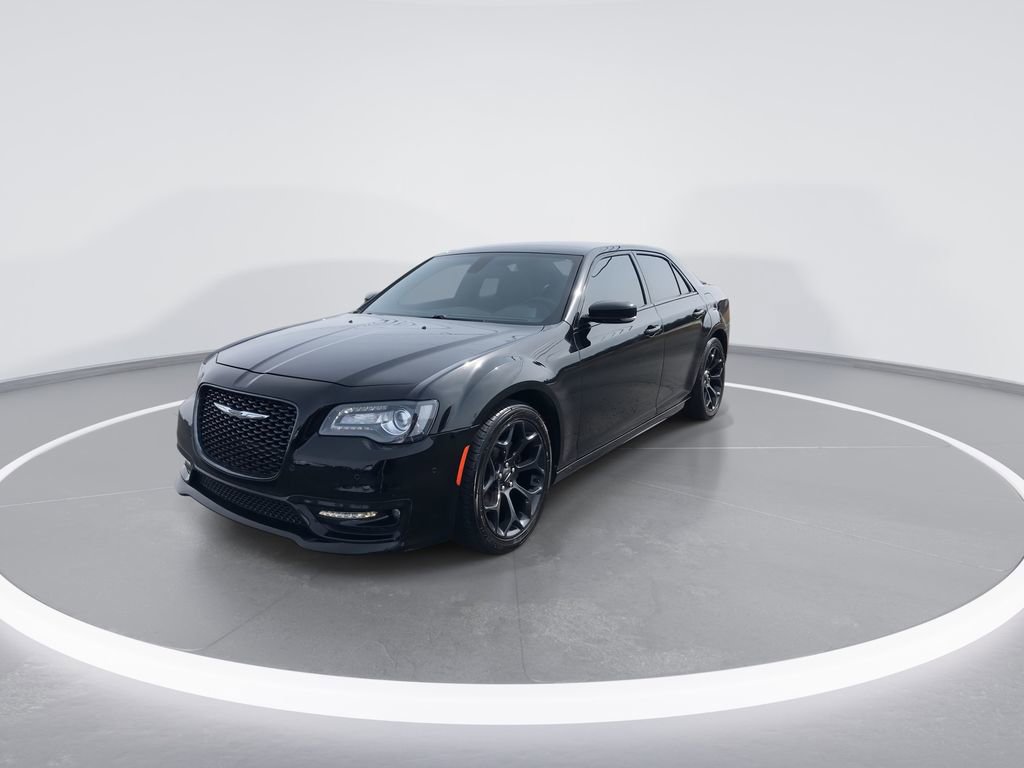 Used 2019 Chrysler 300 S w/ 300S Premium Group 2 image 4