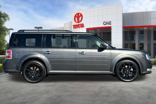 Used 2017 Ford Flex SEL w/ Equipment Group 202A FWD image 3