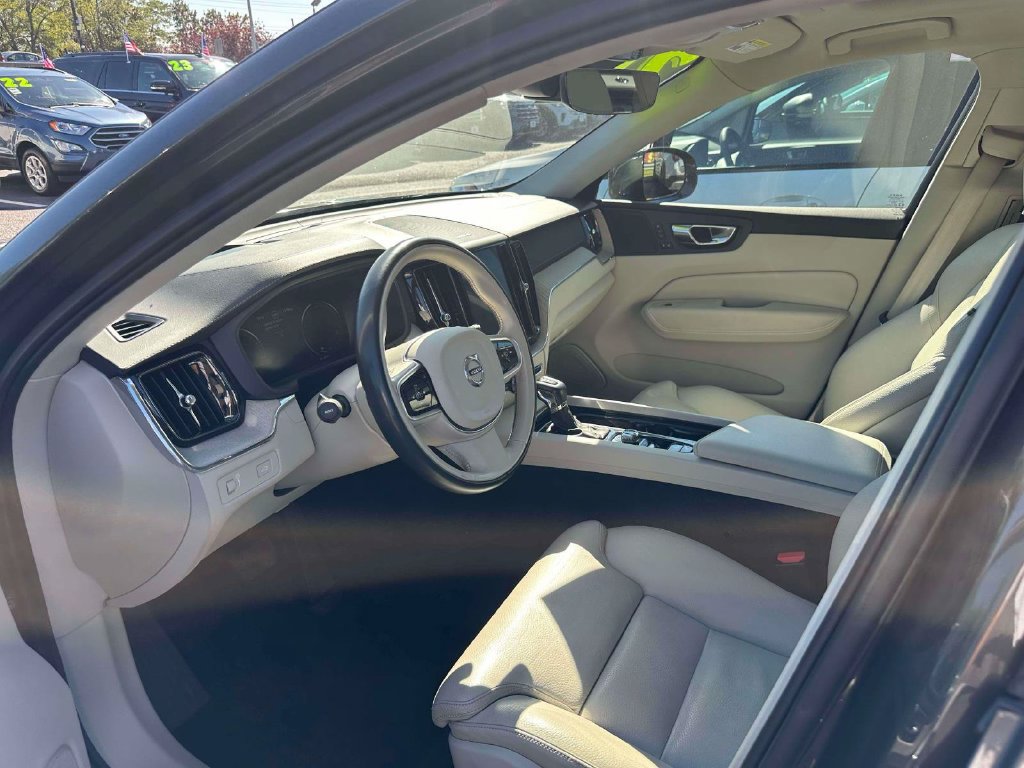 Used 2020 Volvo XC60 T5 Inscription AWD/4WD image 15