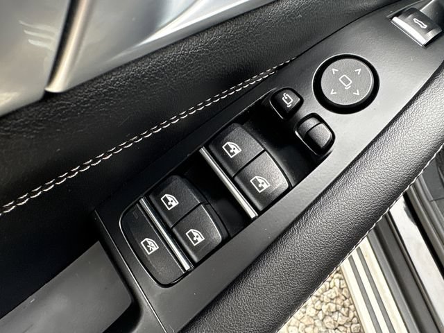 Used 2024 BMW X5 xDrive40i AWD/4WD image 24