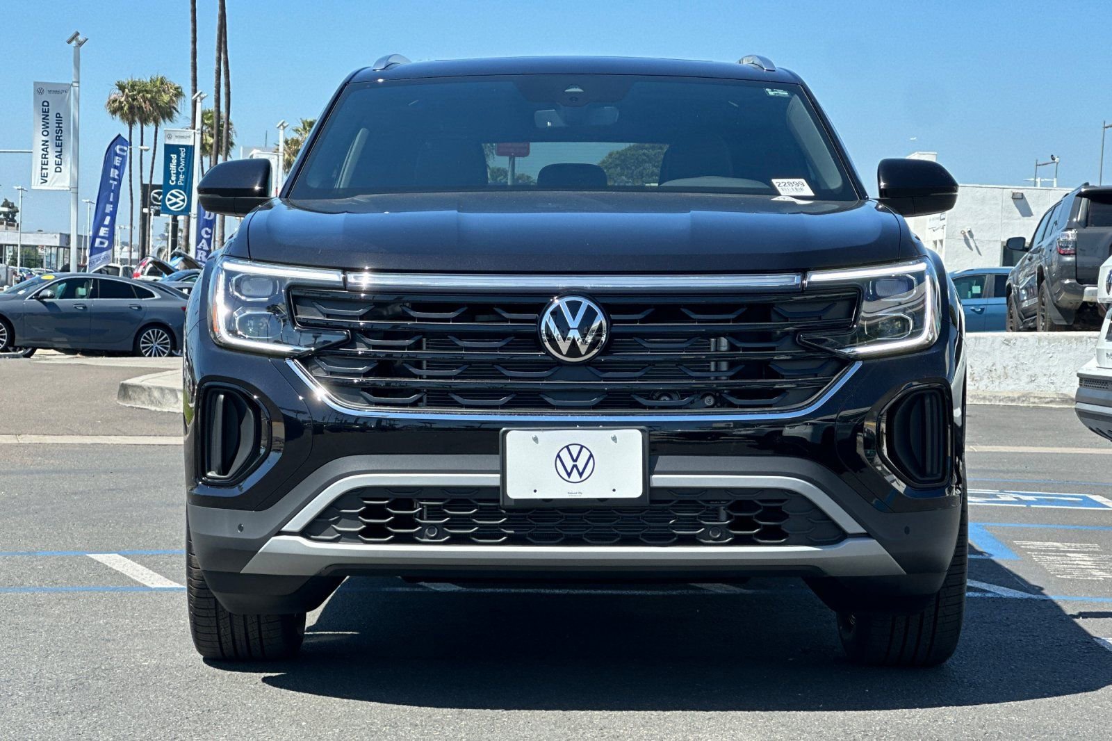 New 2026 Volkswagen Atlas Cross Sport SE FWD image 3