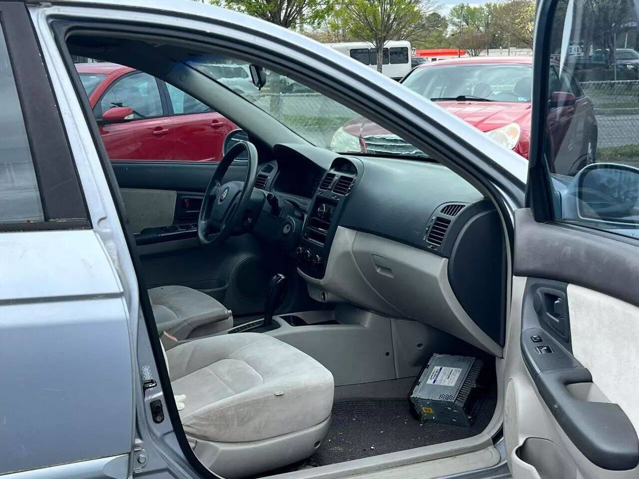 Used 2005 Kia Spectra LX image 10