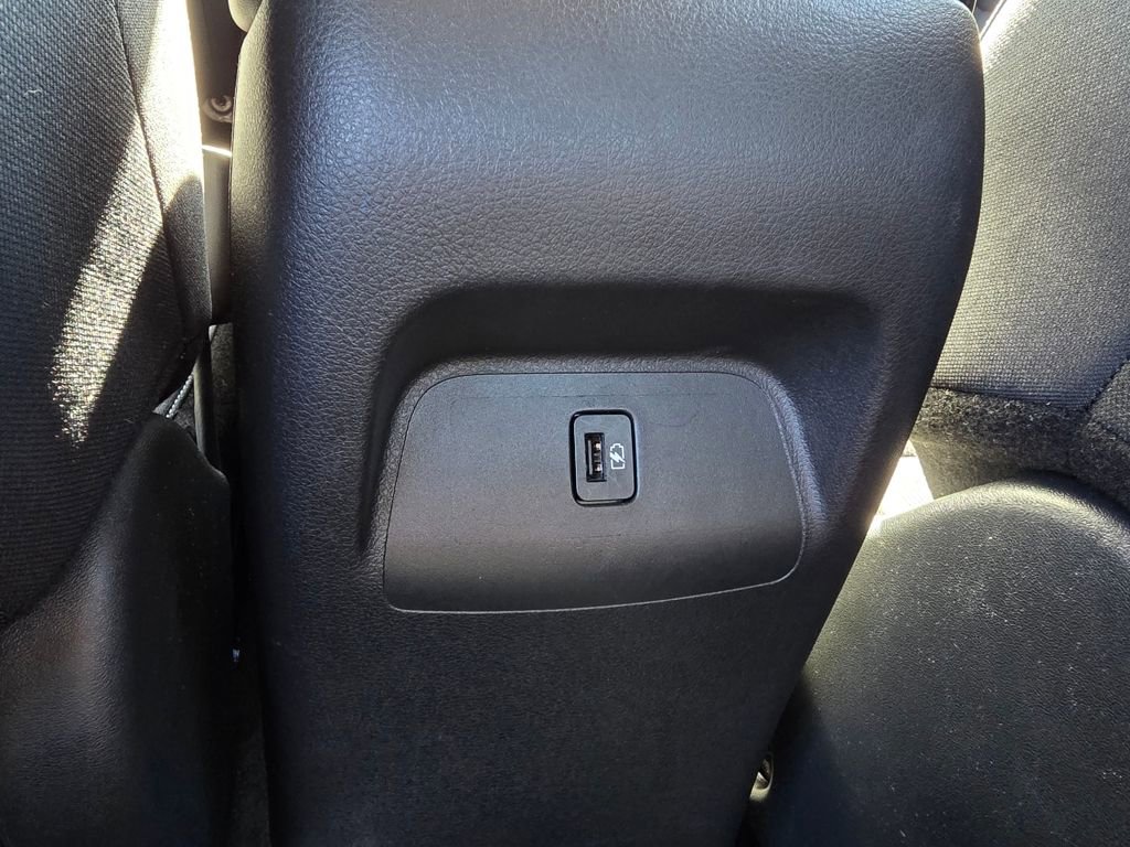 Used 2025 Nissan Sentra SV image 25