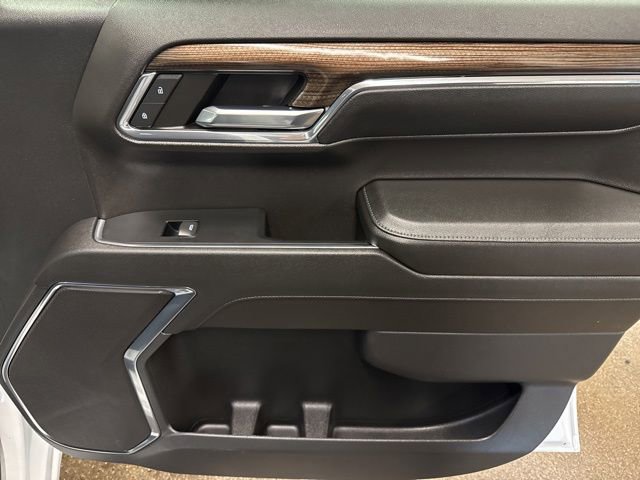 Used 2024 Chevrolet Silverado 1500 LT AWD/4WD image 25