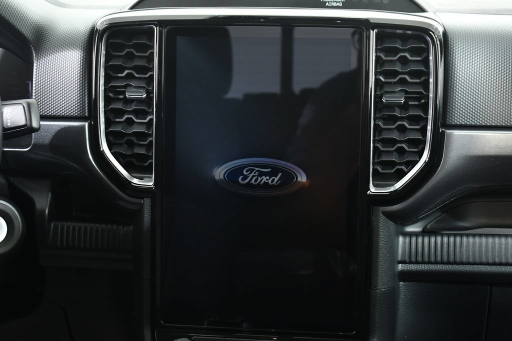 New 2026 Ford Ranger XLT w/ Equipment Group 301A High AWD/4WD image 9