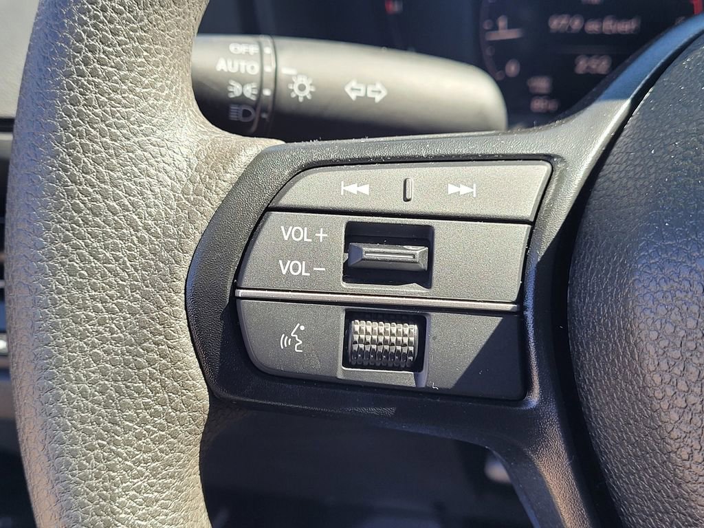 Used 2025 Honda Accord LX image 13