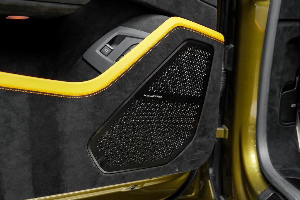 Used 2023 Lamborghini Urus Performante AWD/4WD image 55