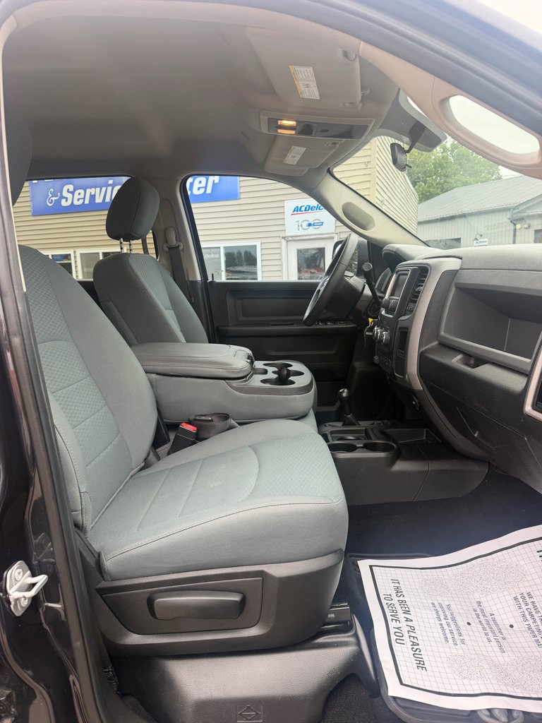 Used 2018 RAM 2500 Tradesman w/ Chrome Appearance Group AWD/4WD image 29