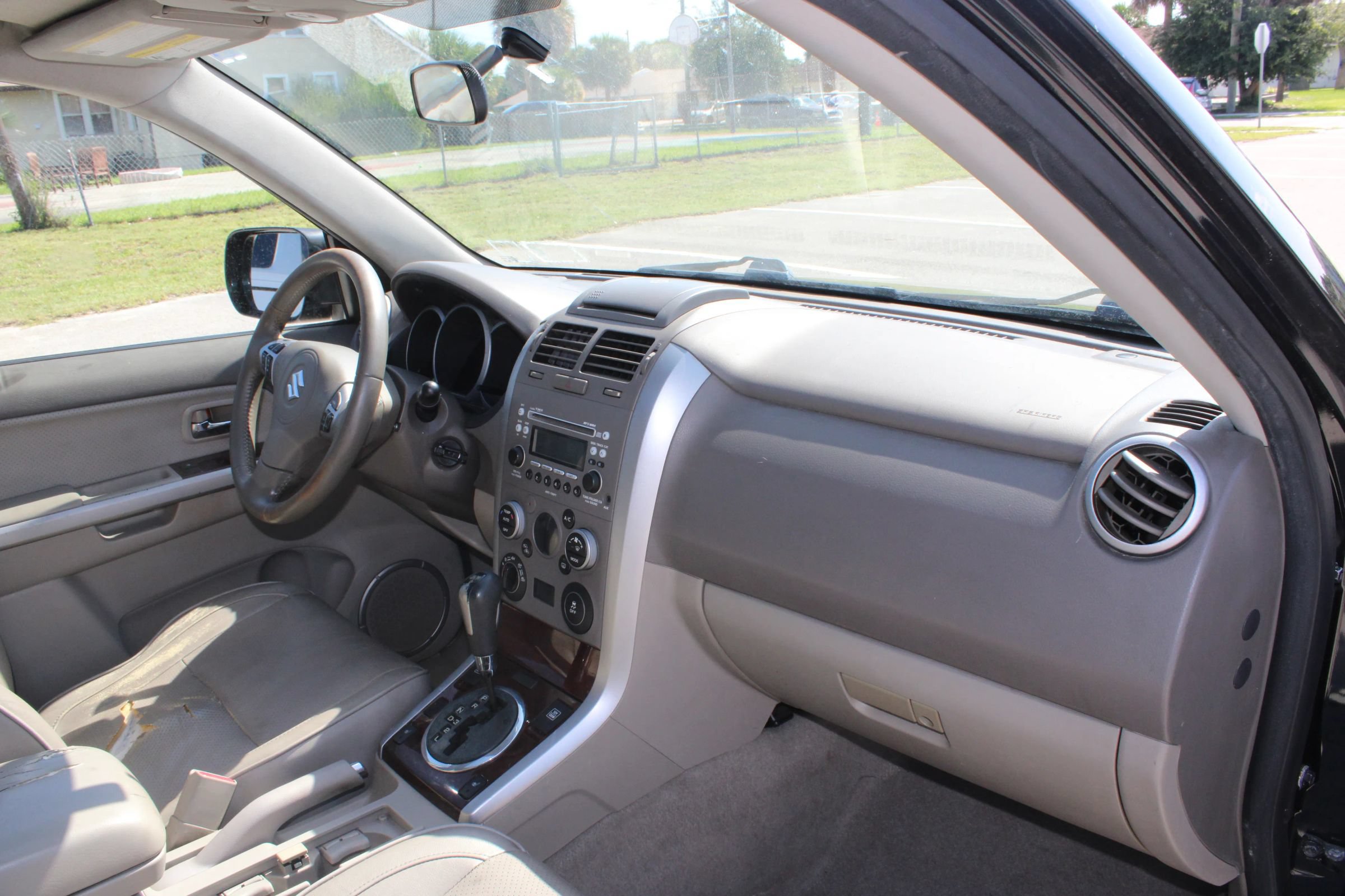 Used 2012 Suzuki Grand Vitara Limited AWD/4WD image 25