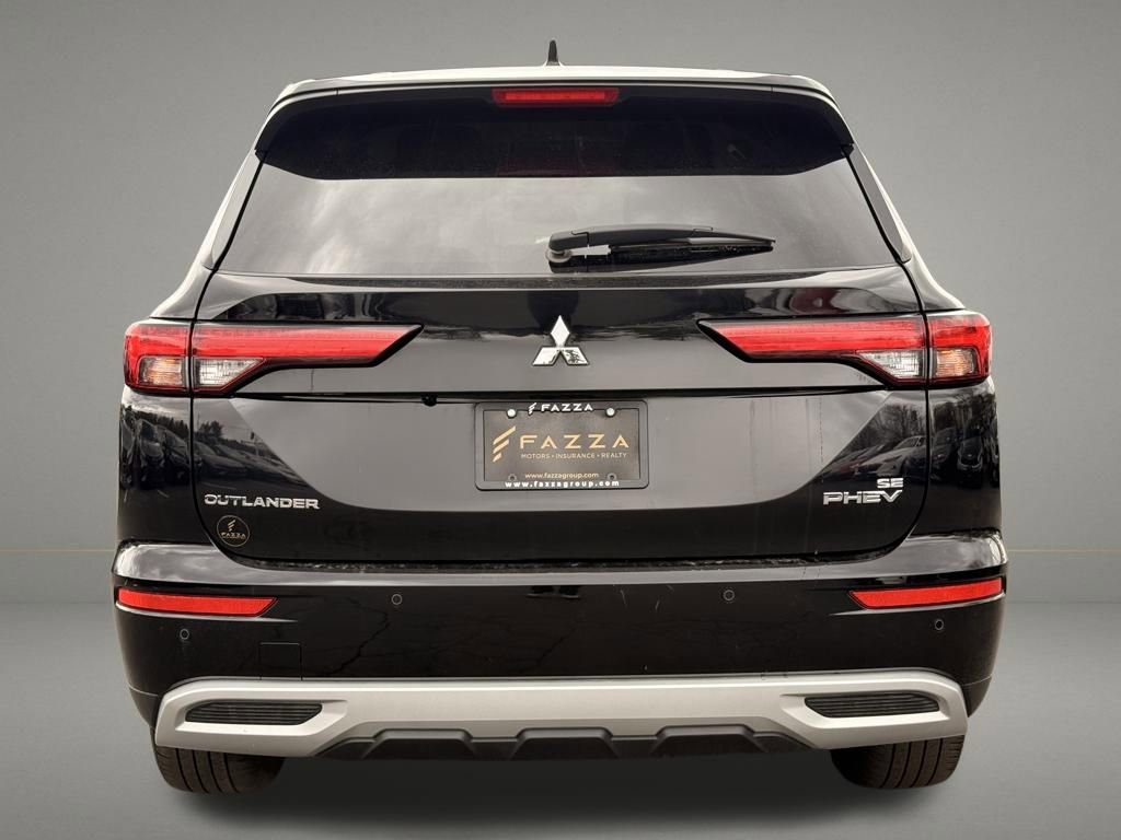 Used 2024 Mitsubishi Outlander SE AWD/4WD image 4