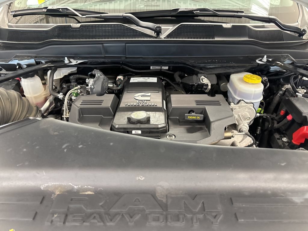 Used 2024 RAM 2500 Laramie AWD/4WD image 34