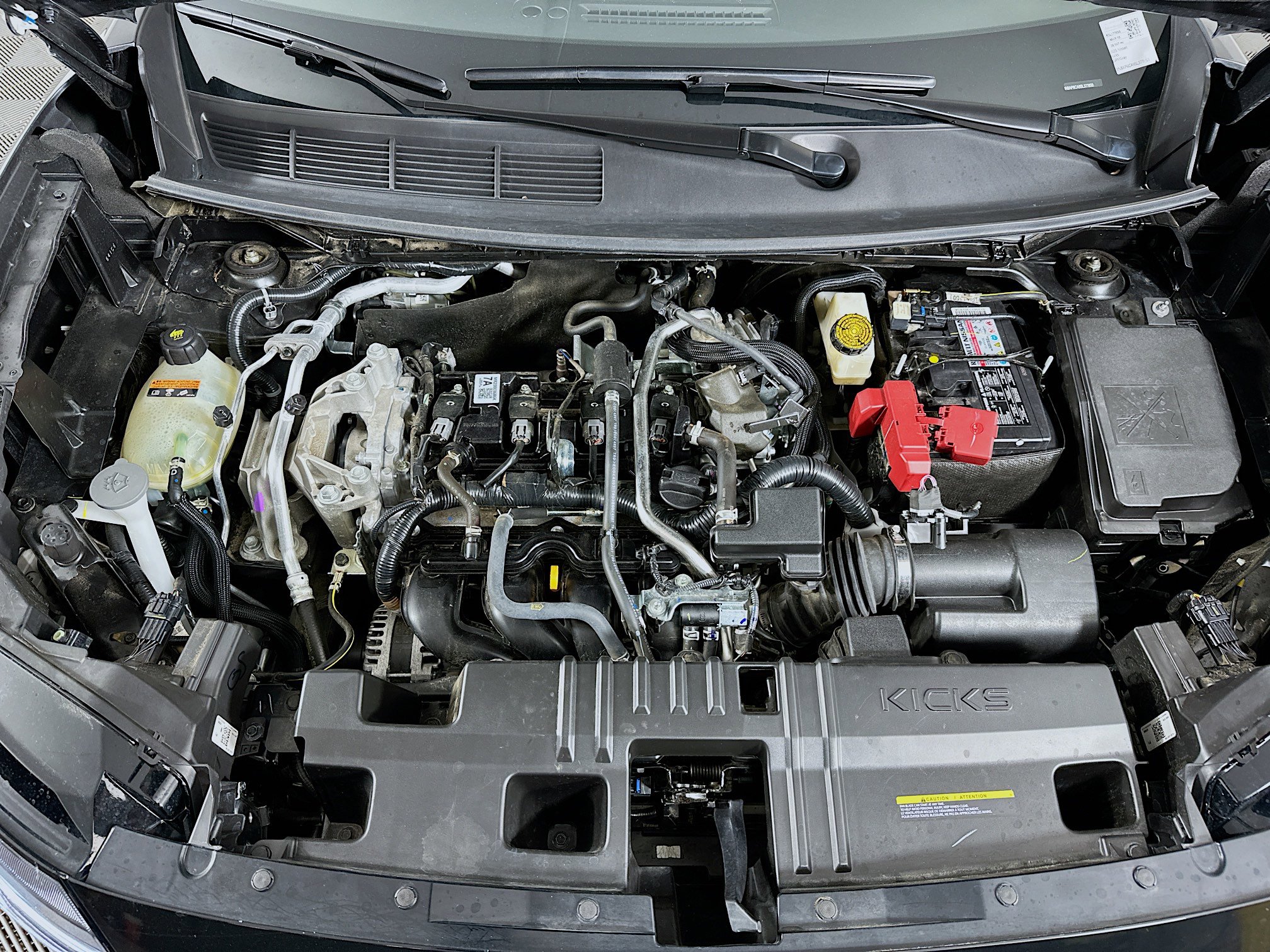 Used 2025 Nissan Kicks SV image 30