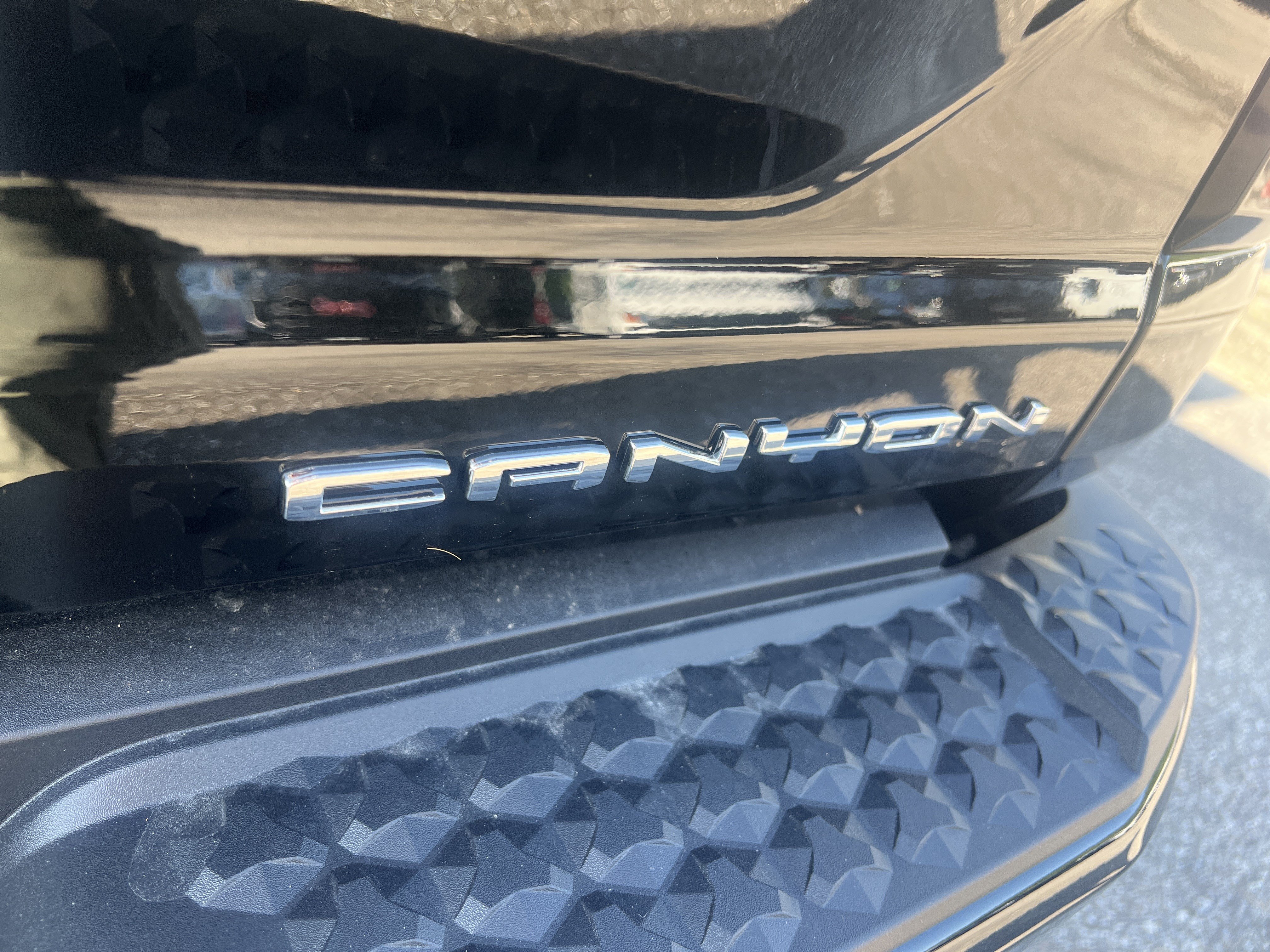 New 2026 GMC Canyon Denali AWD/4WD image 15