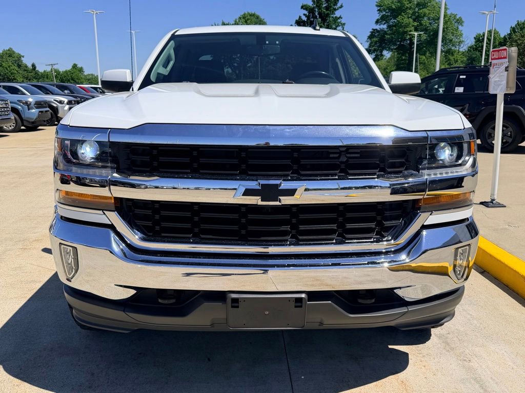 Used 2018 Chevrolet Silverado 1500 LT w/ All Star Edition AWD/4WD image 2