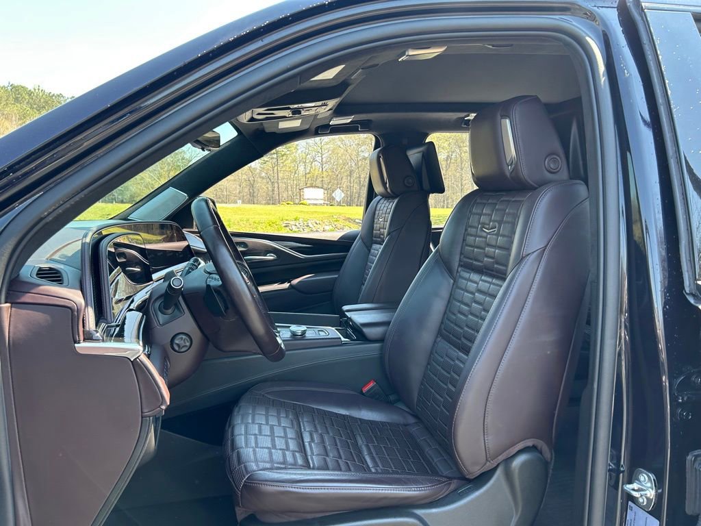 Used 2023 Cadillac Escalade ESV Sport Platinum w/ LPO, ONYX Package image 42