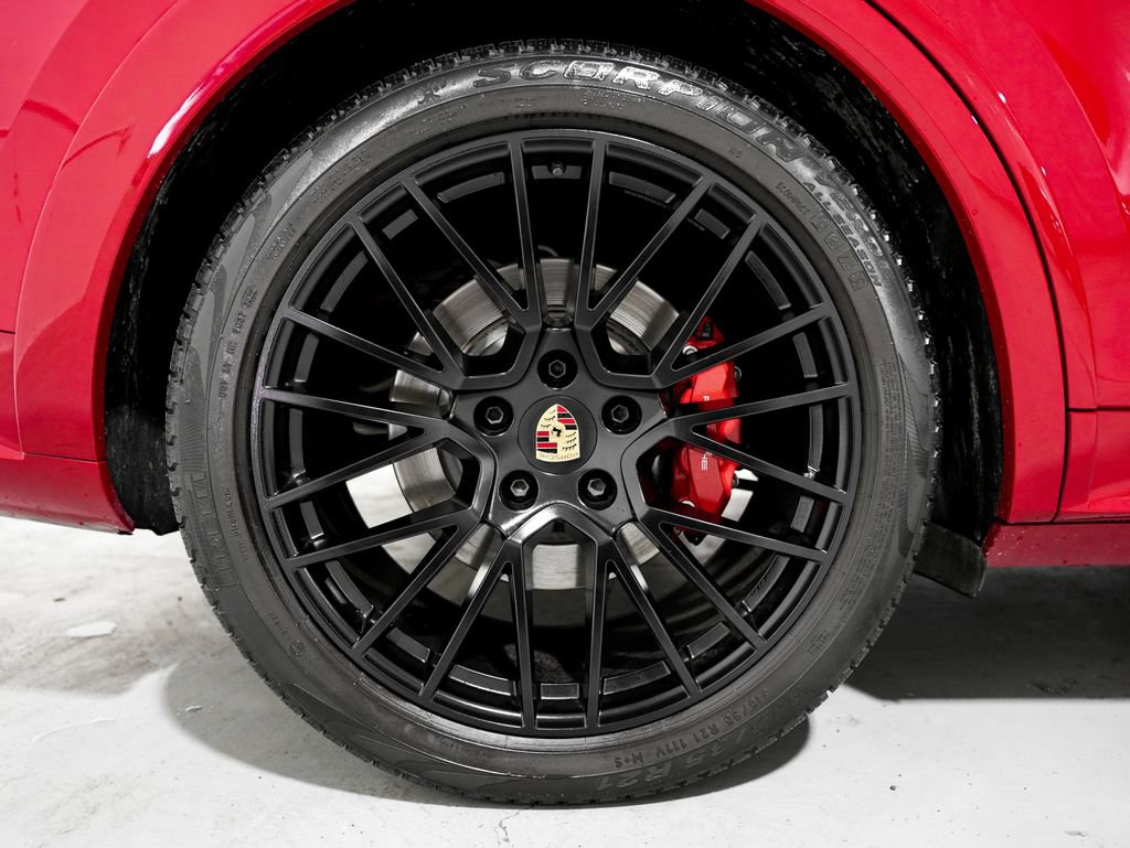 Used 2023 Porsche Cayenne GTS AWD/4WD image 44