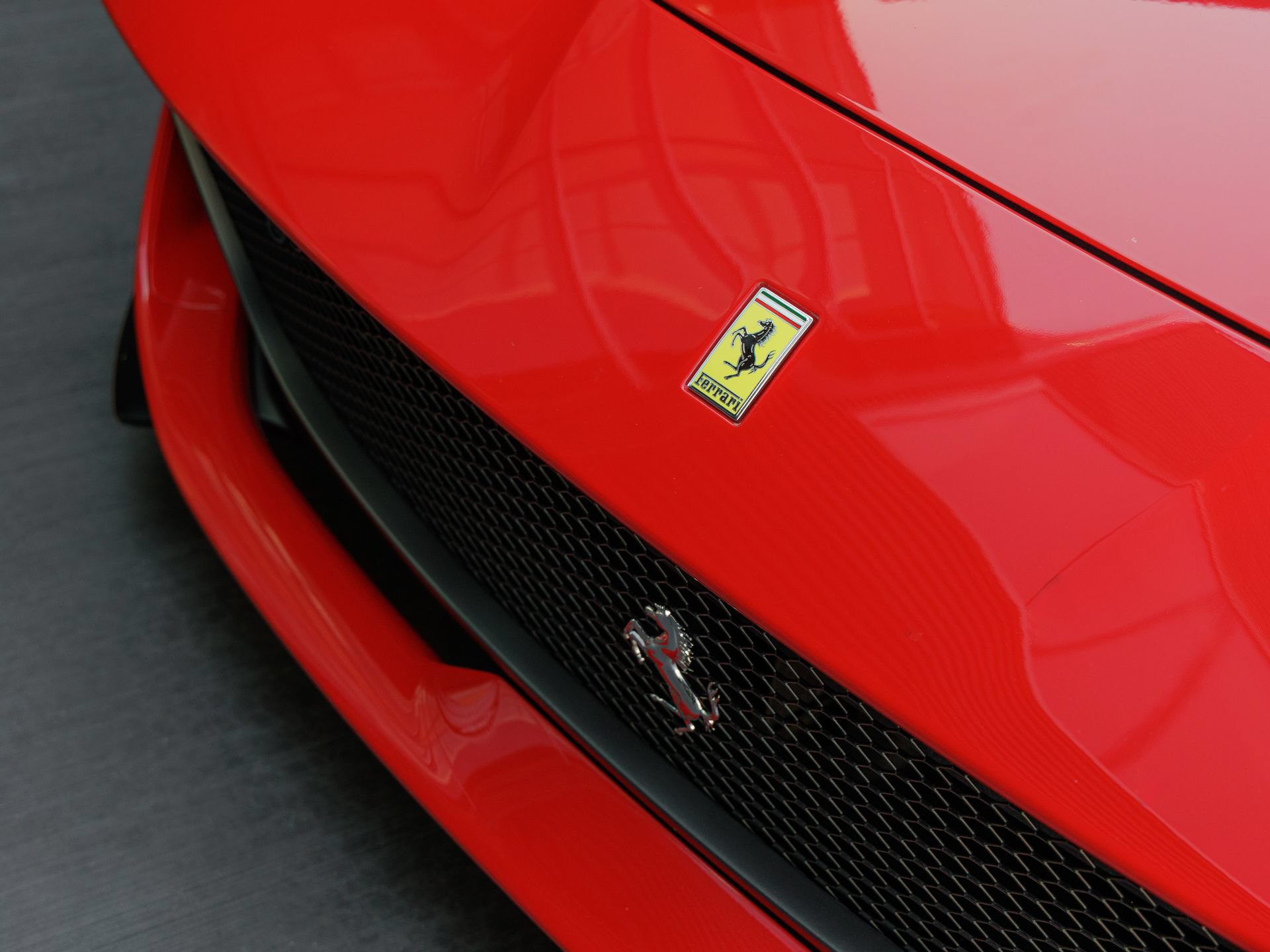 Used 2019 Ferrari 812 Superfast RWD image 45