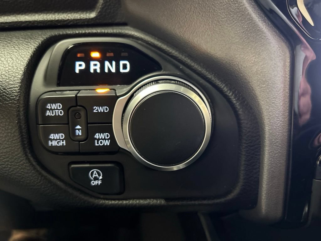 Used 2025 RAM 1500 Big Horn AWD/4WD image 23