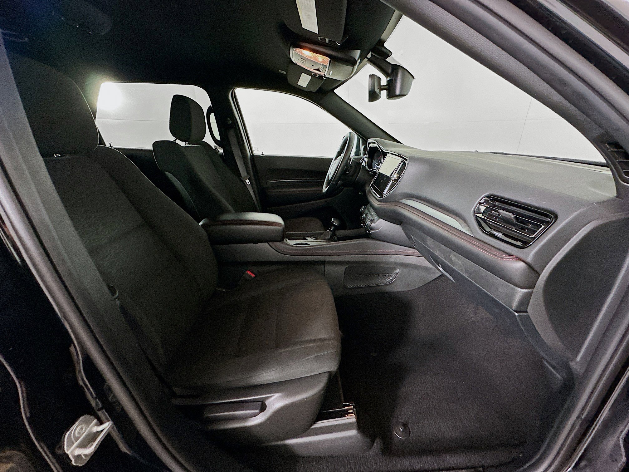 Used 2025 Dodge Durango GT image 33