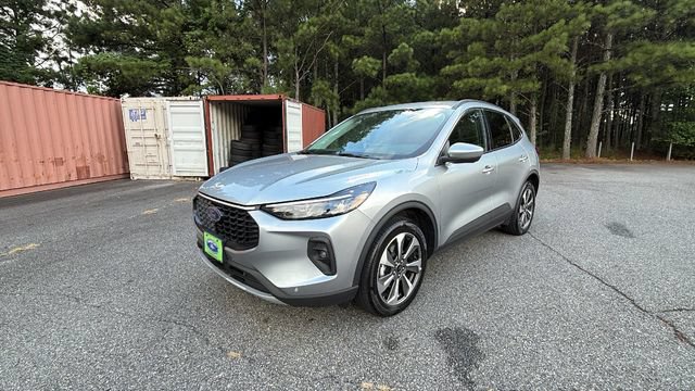 Certified 2024 Ford Escape Platinum AWD/4WD image 3