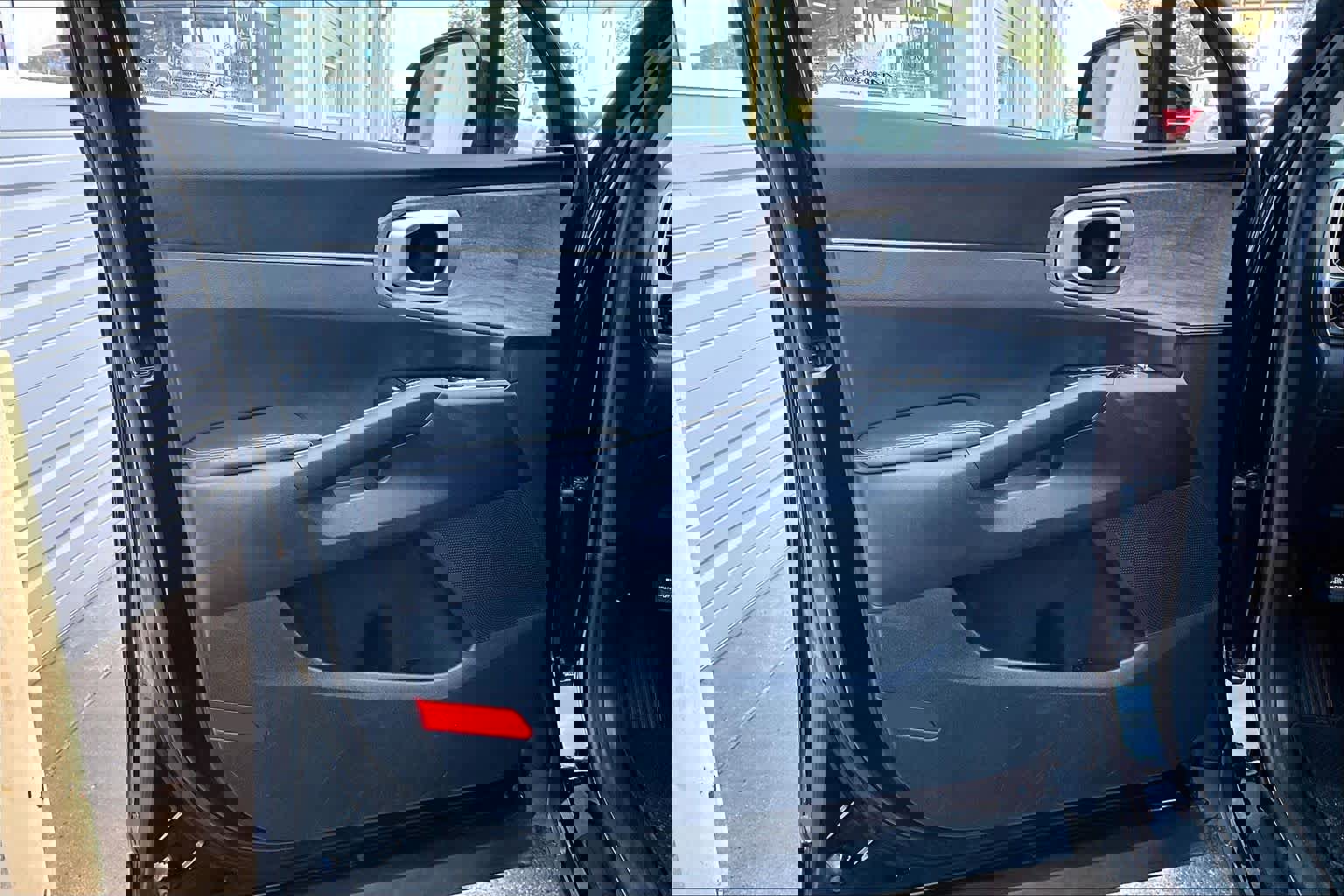 Used 2022 Kia Sorento S image 23