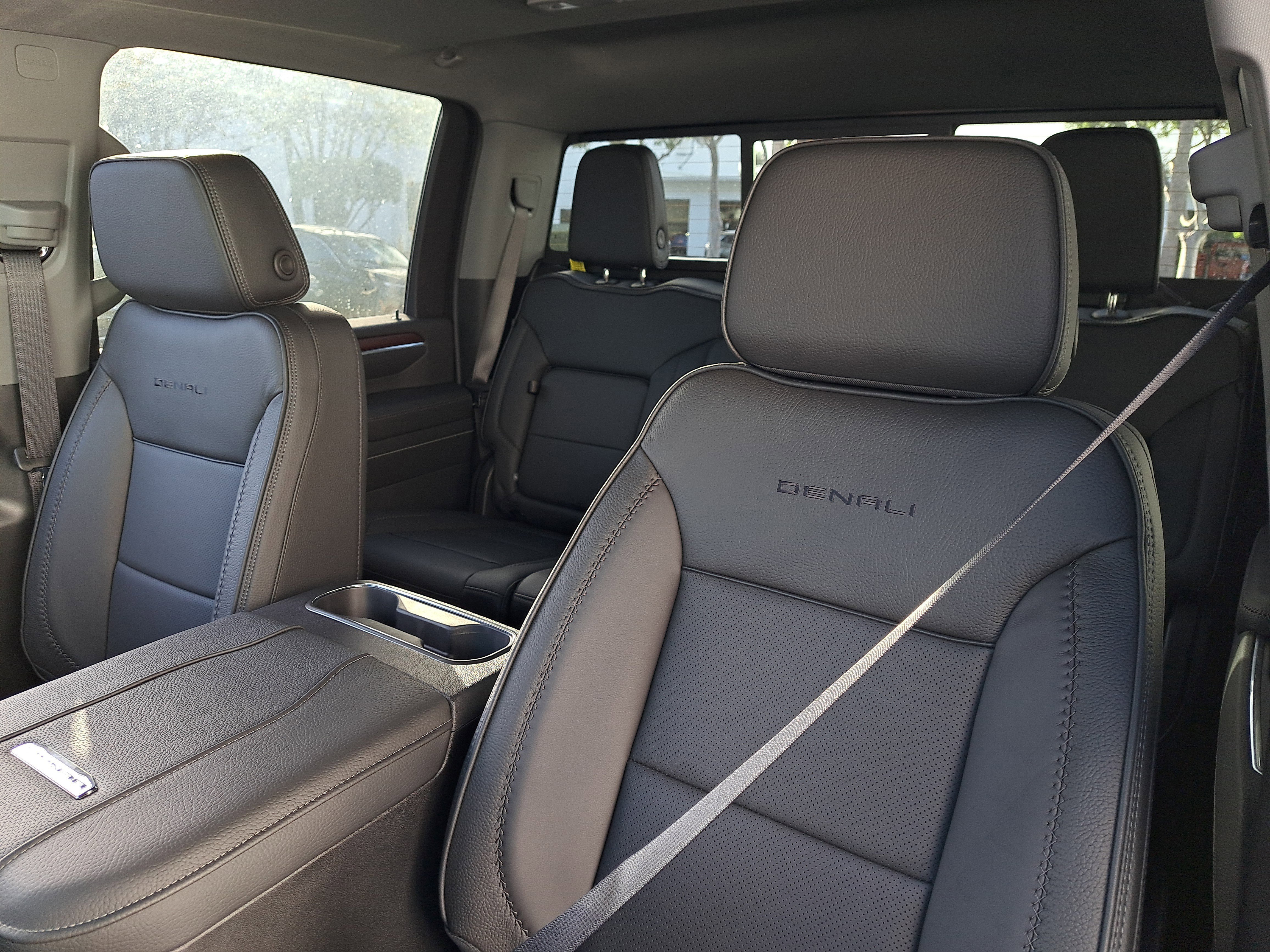 New 2026 GMC Sierra 2500 Denali w/ Denali Reserve Package image 21