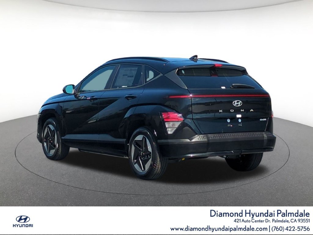 Used 2025 Hyundai Kona SEL FWD image 5