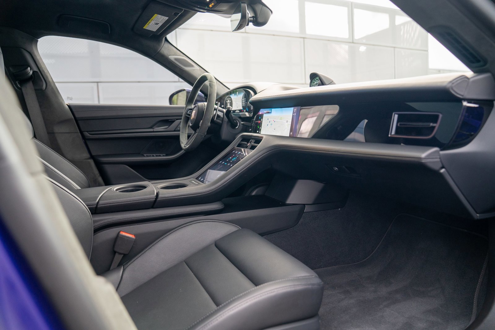 Used 2025 Porsche Taycan Turbo GT image 24
