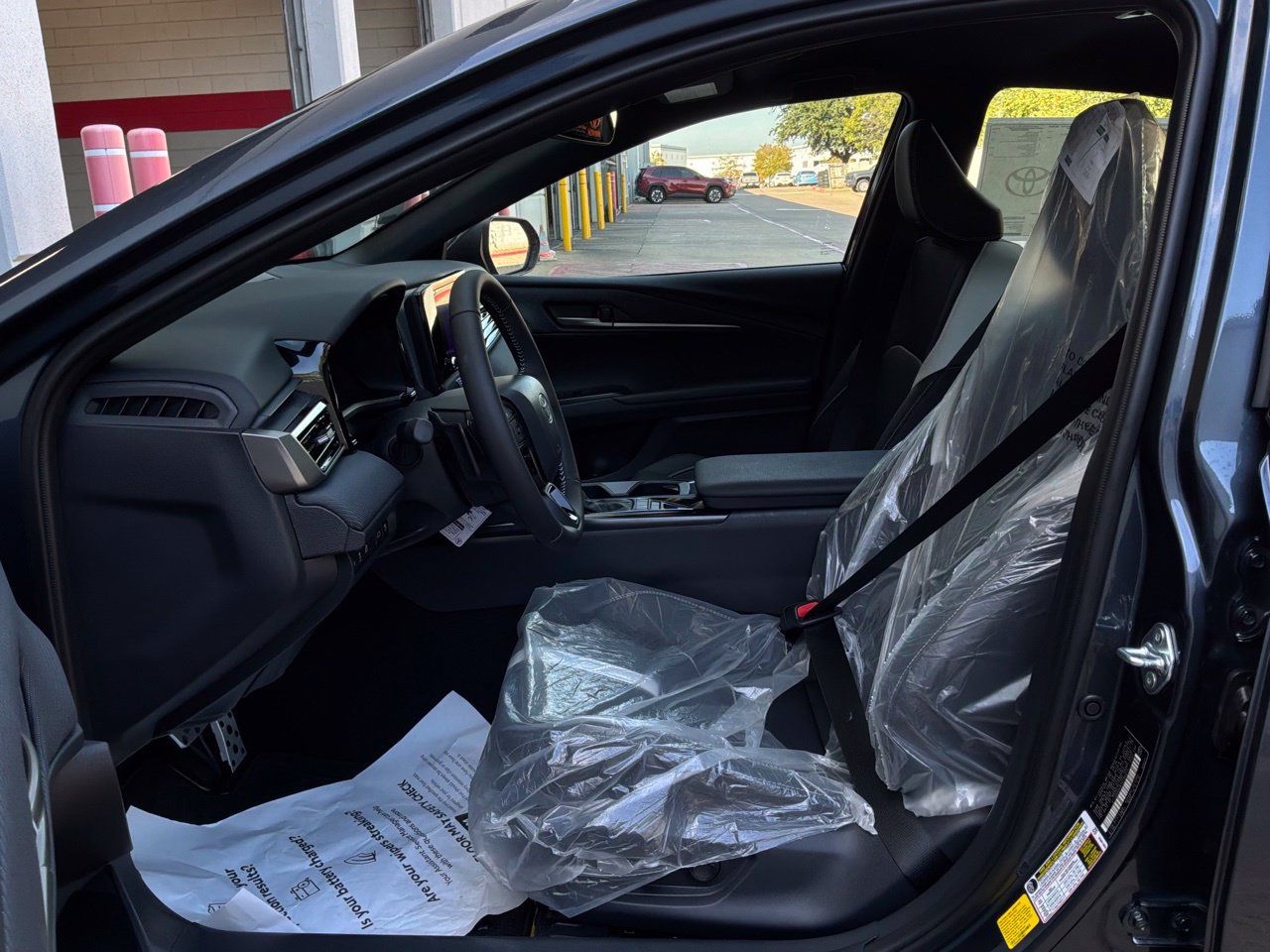 New 2026 Toyota Camry SE w/ Convenience Package FWD image 9