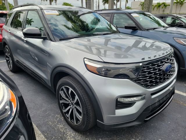 Certified 2022 Ford Explorer ST-Line w/ Class IV Trailer Tow Package RWD image 2