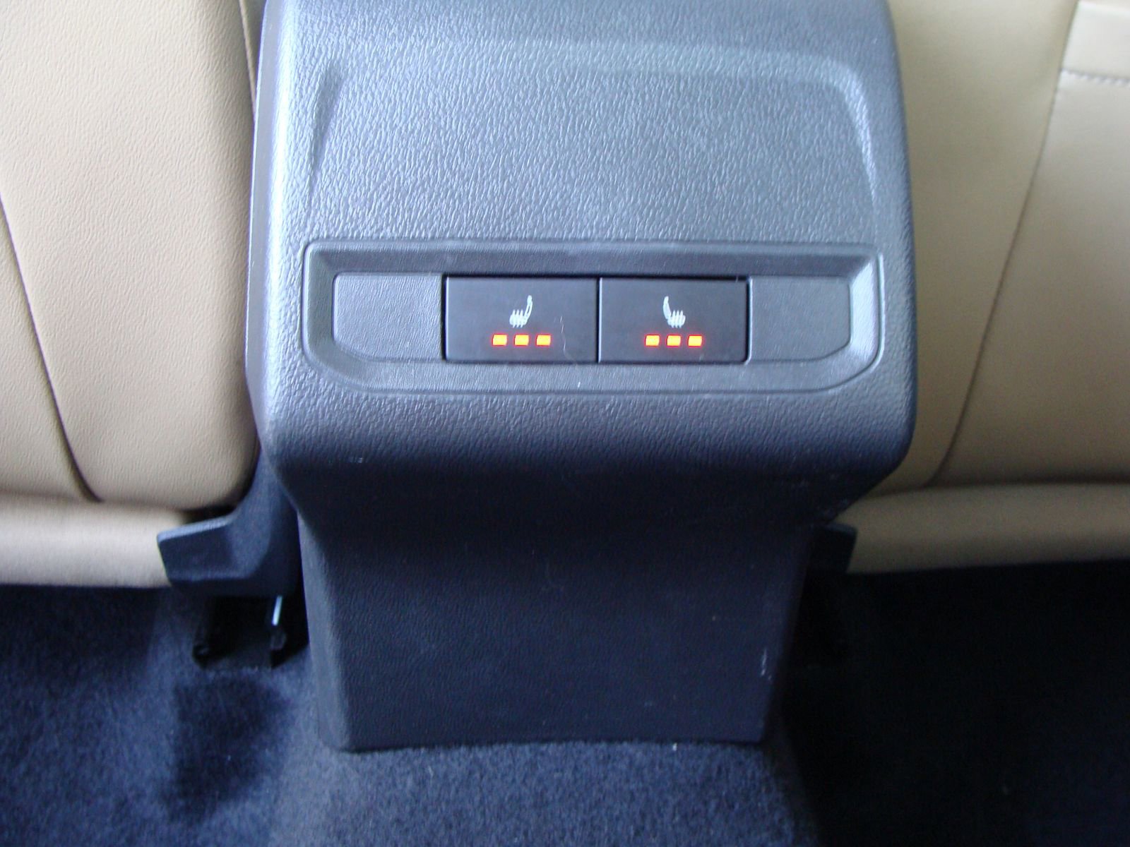 Used 2021 Volkswagen Jetta SE w/ SE Cold Weather Package image 33