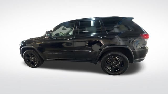 Used 2019 Jeep Grand Cherokee Laredo AWD/4WD image 6