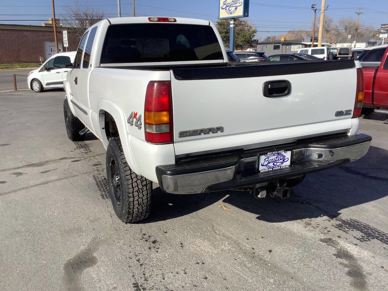 Used 2003 GMC Sierra 2500 SLE w/ Skid Plate Package image 16