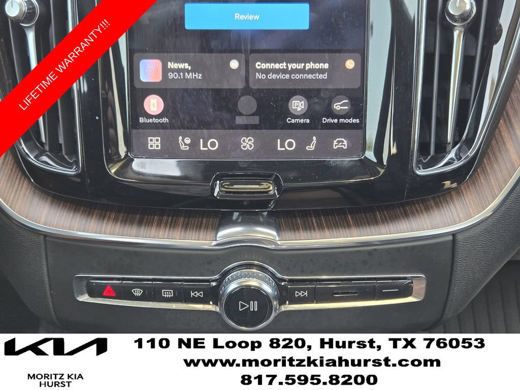 Used 2023 Volvo XC60 B5 Plus w/ Protection Package Premier FWD image 21