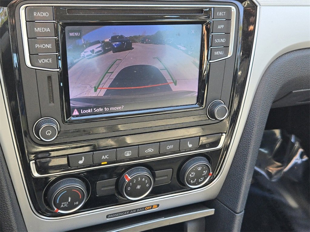 Used 2019 Volkswagen Passat 2.0T Wolfsburg w/ Wheels & Sunroof Package image 25