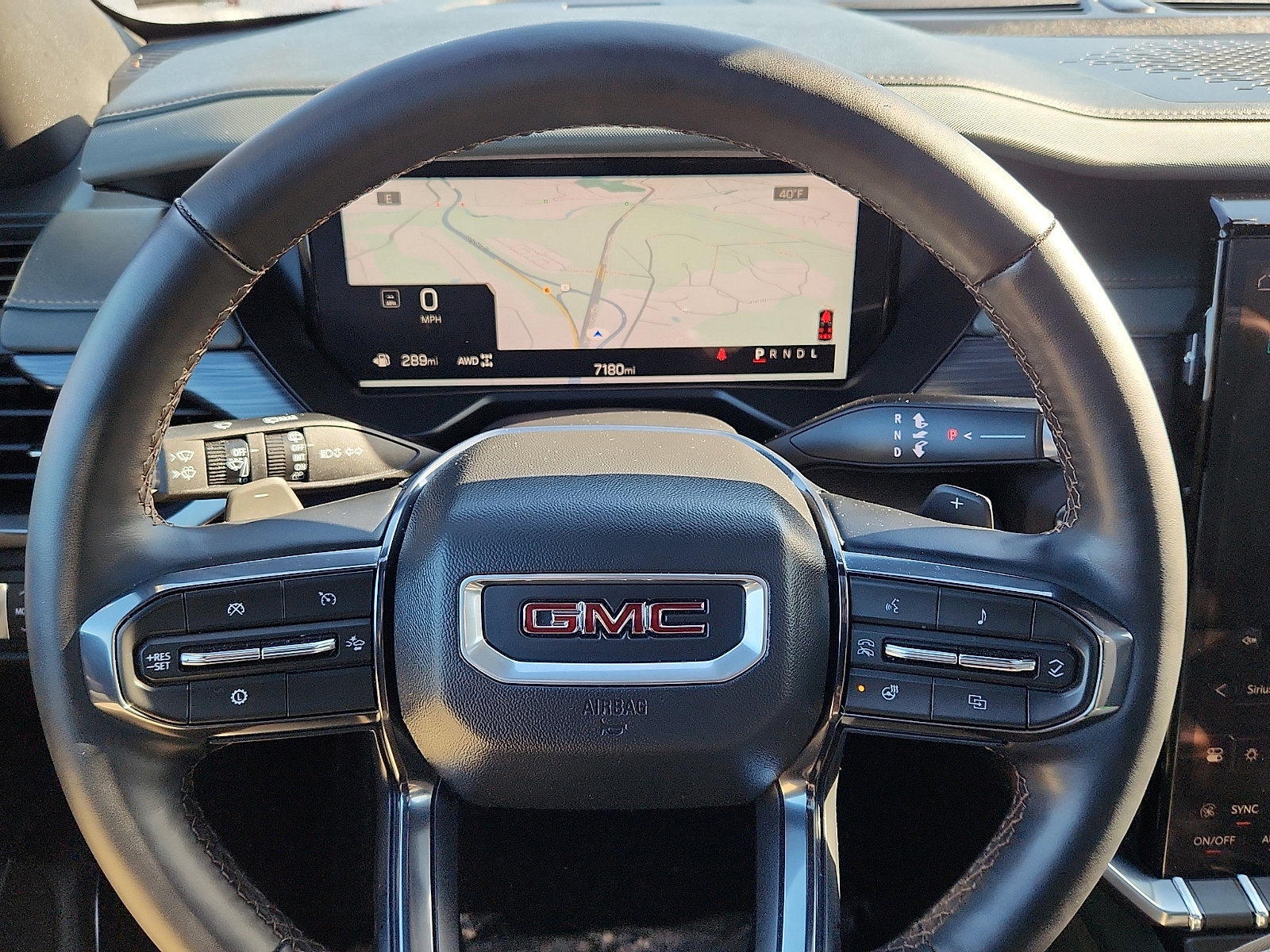 Used 2025 GMC Acadia AT4 image 21