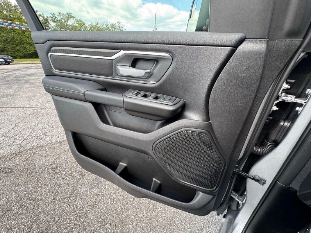 New 2026 RAM 1500 Big Horn AWD/4WD image 25