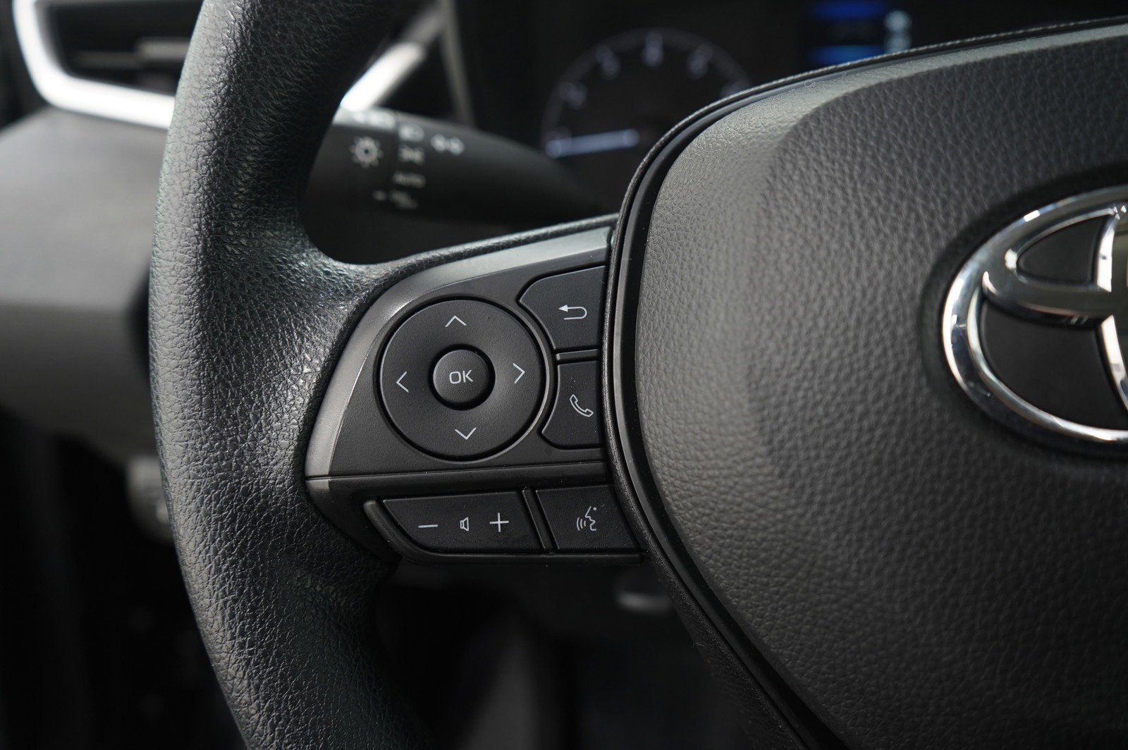 Used 2023 Toyota Corolla LE image 22