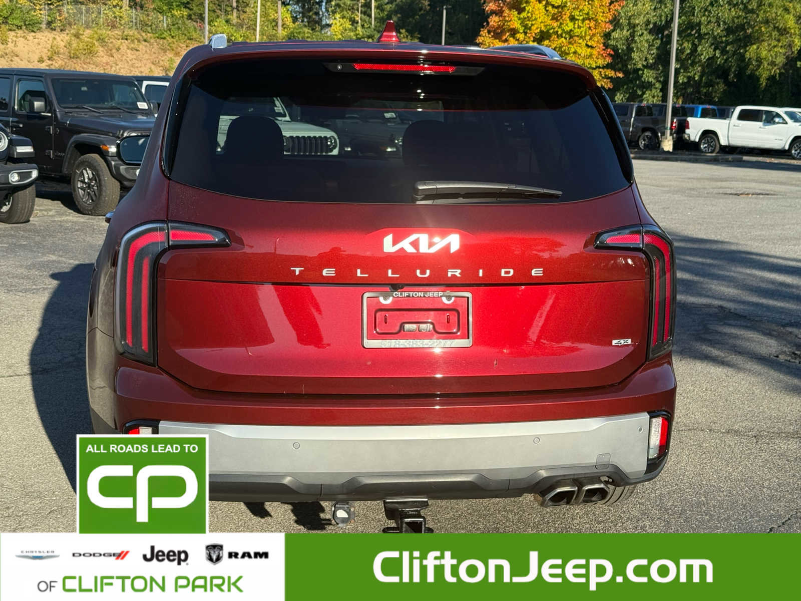 Used 2023 Kia Telluride SX Prestige image 4