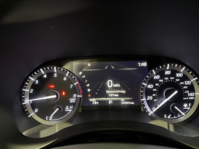 Used 2022 Toyota Highlander XSE FWD image 18