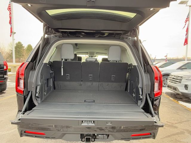 New 2026 Ford Expedition Active AWD/4WD image 4