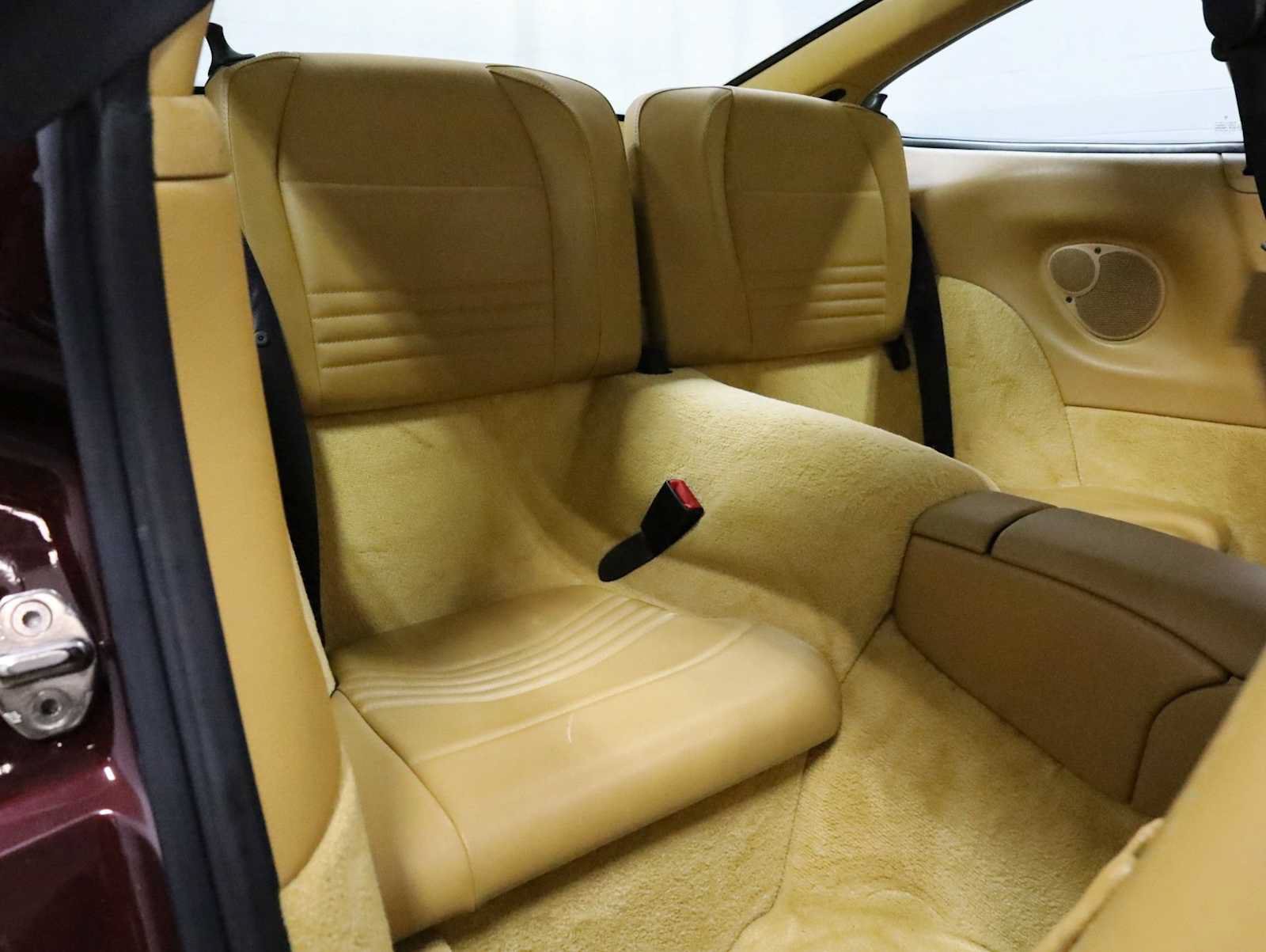 Used 2004 Porsche 911 Carrera RWD image 32