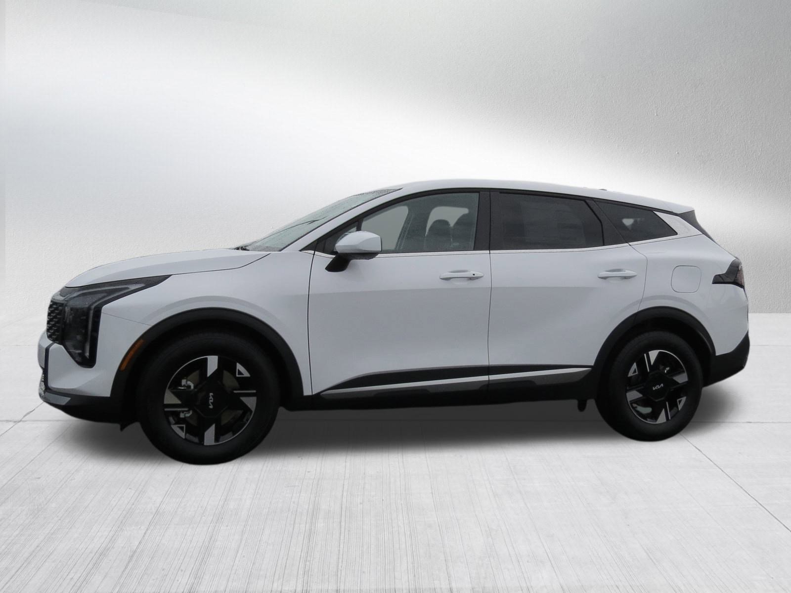 New 2026 Kia Sportage LX image 5