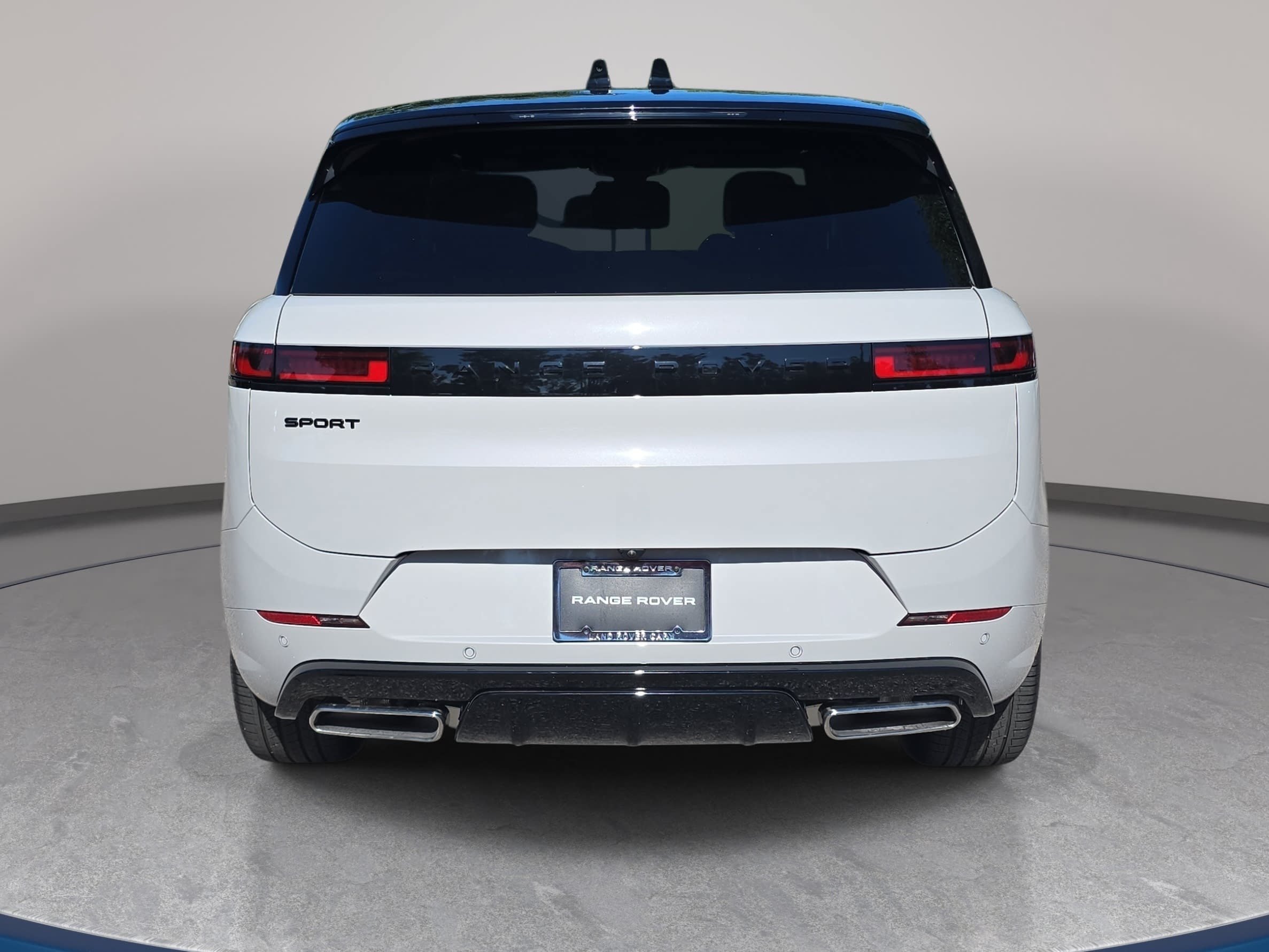 Used 2026 Land Rover Range Rover Sport Dynamic SE AWD/4WD image 6