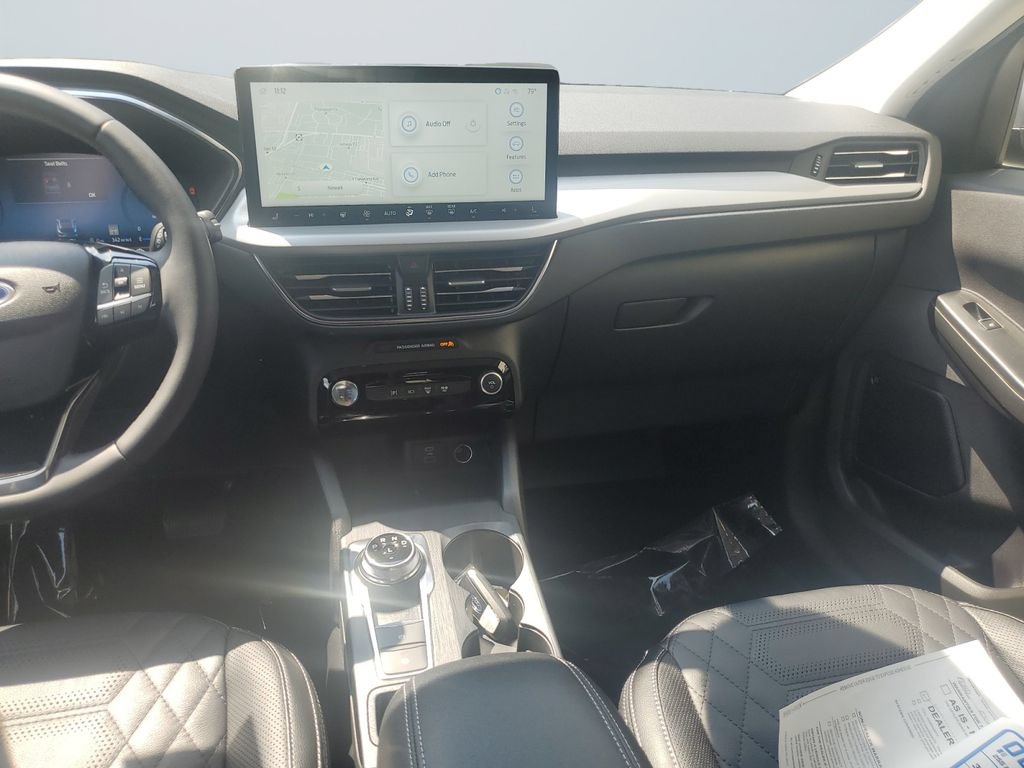 Used 2023 Ford Escape SE w/ PHEV Premium Package FWD image 11